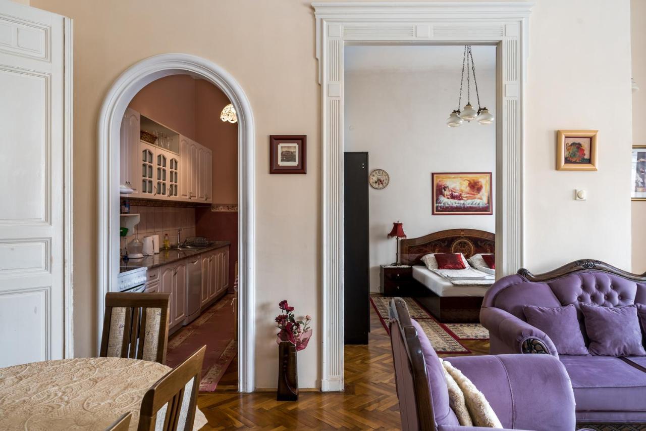 Apartment Panorama *